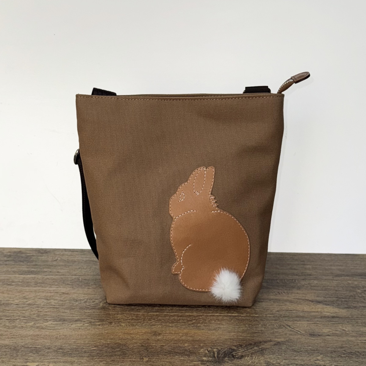 たち耳うさぎスクエアショルダーM茶xキャメルファーしっぽ