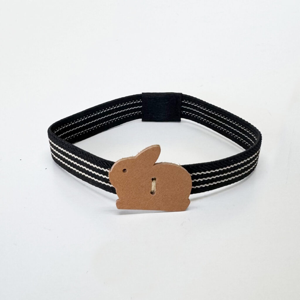 たち耳うさぎのランチベルト(黒×キャメル) - うさぎのバッグ工房 RABBIT MOTIF(ラビットモチーフ)