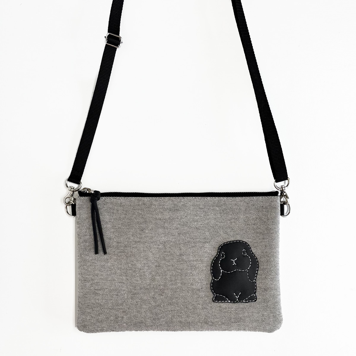 たれ耳うさぎのサコッシュグレイ