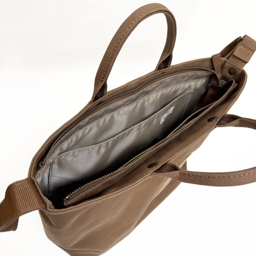 帆布の大きなバッグファスナータイプ（たれ耳・茶） - うさぎのバッグ工房 RABBIT MOTIF(ラビットモチーフ)