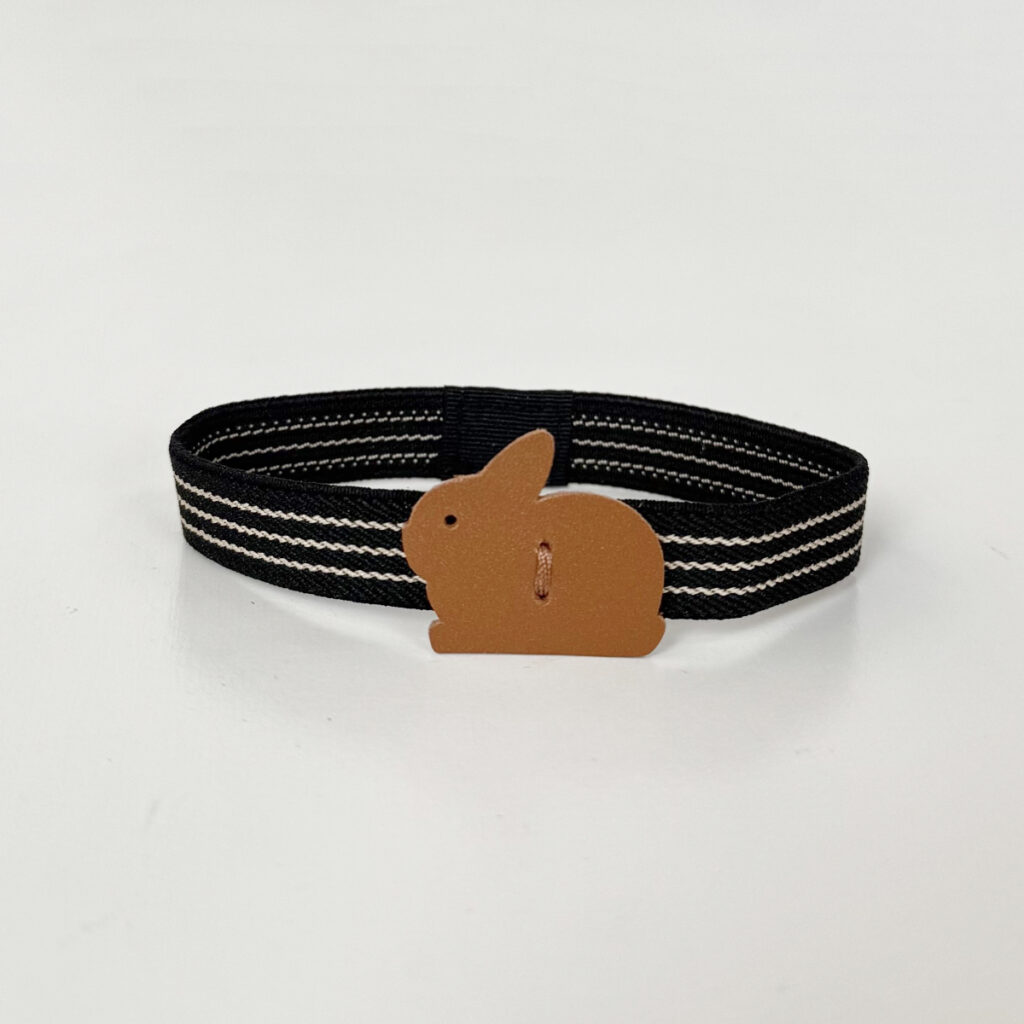 たち耳うさぎのランチベルトM（ライン黒×焦茶） - うさぎのバッグ工房 RABBIT MOTIF(ラビットモチーフ)