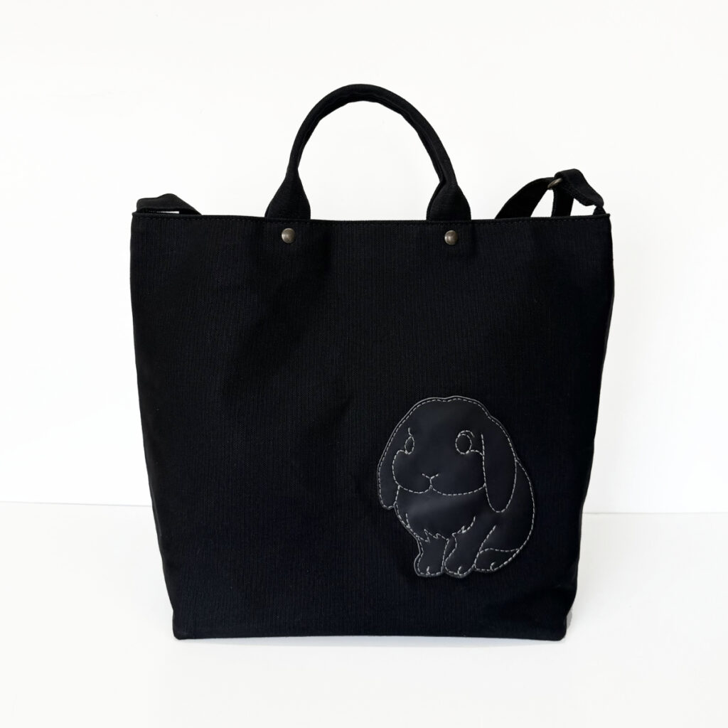 帆布の大きなバッグ（たれ耳・黒x黒） - うさぎのバッグ工房 RABBIT MOTIF(ラビットモチーフ)